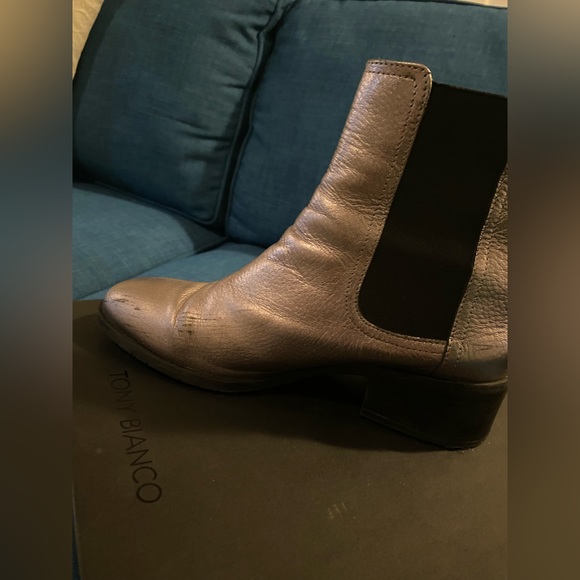 Kenneth Cole metallic ankle boots in size 8.5. - Picture 6 of 12